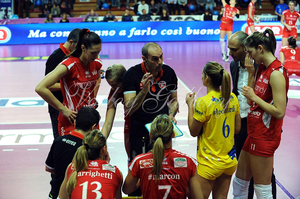 Igor NO-Yamamay (40)